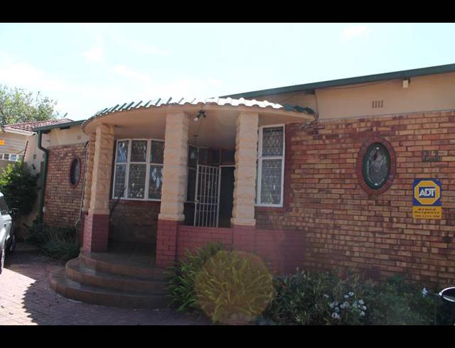 4 BEDROOM HOUSE FOR SALE IN KENSINGTON